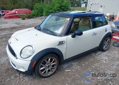 2009 Mini Cooper S из США, поврежденный, VIN WMWMF73559TT99786